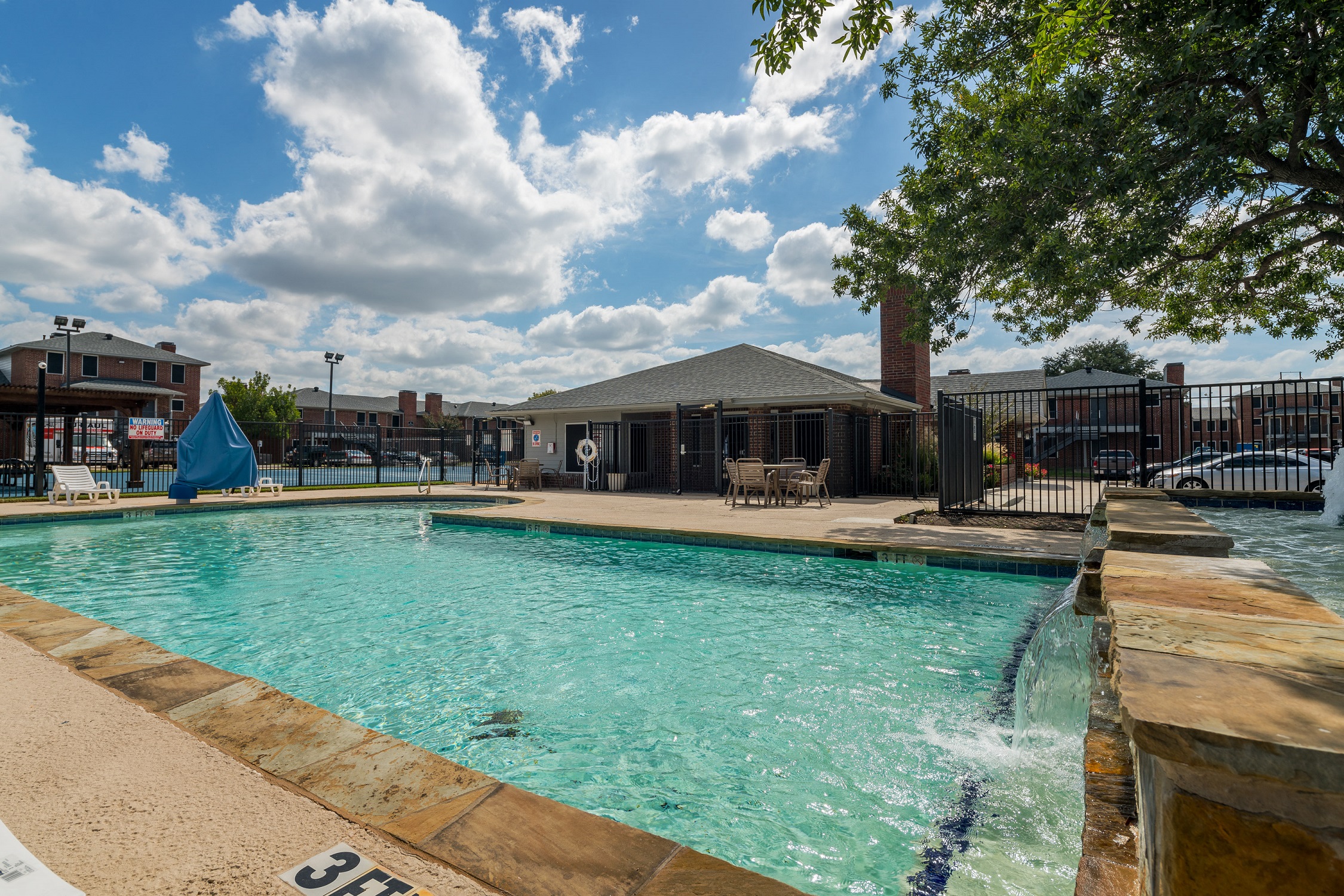 Williamsburg Apartments