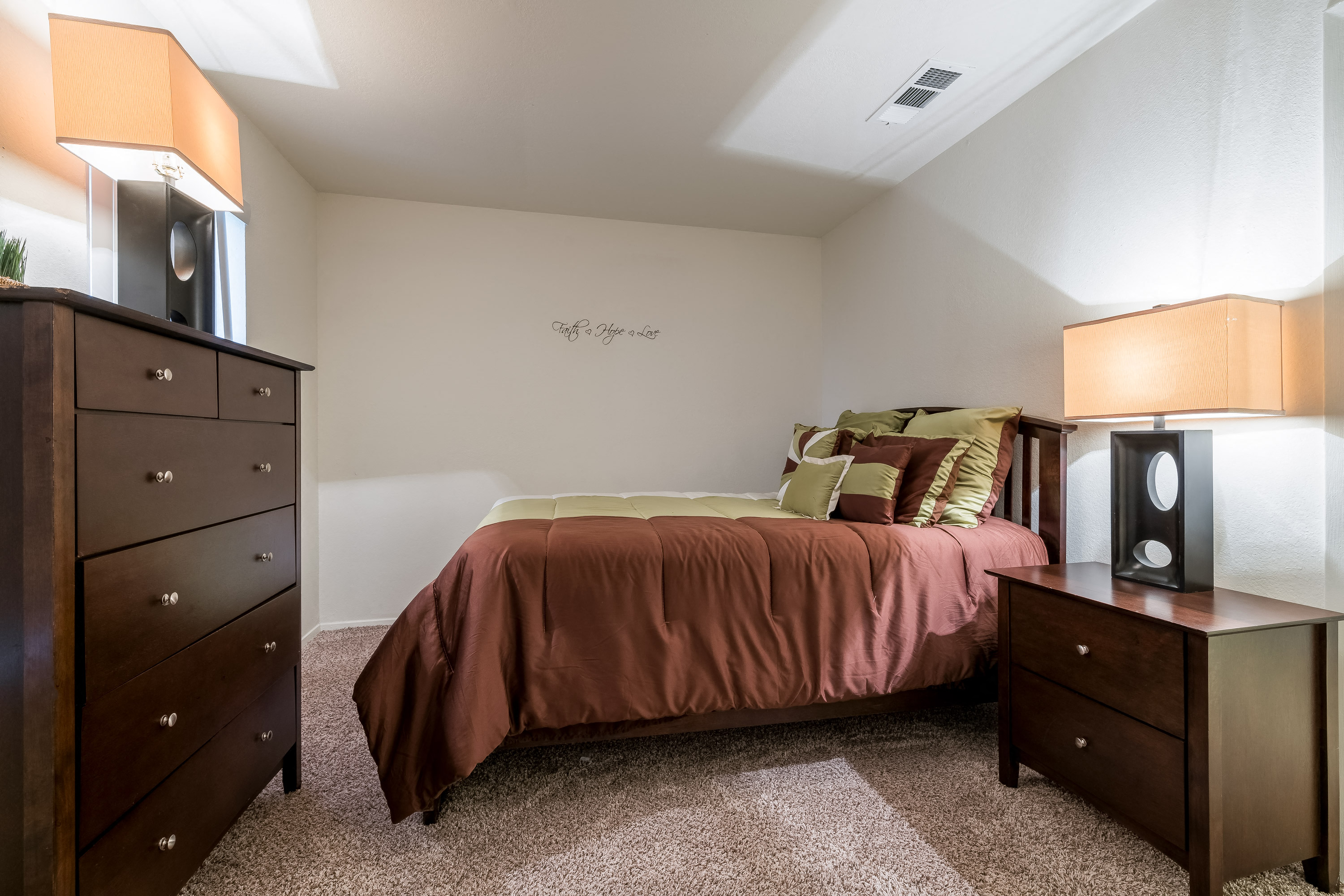 Williamsburg Apartments