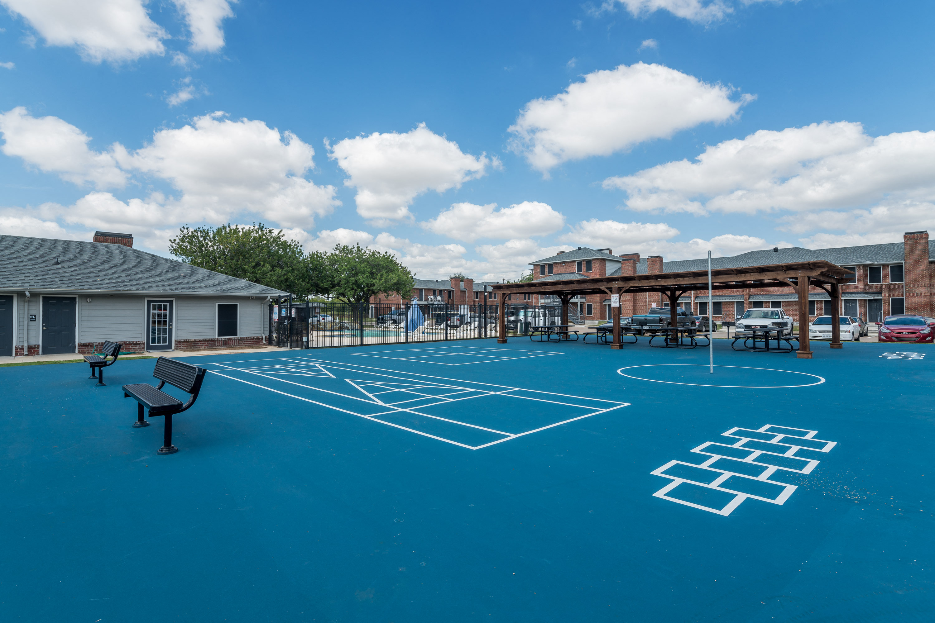 Williamsburg Apartments