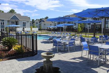 Sundeck, picnic tables, fountain