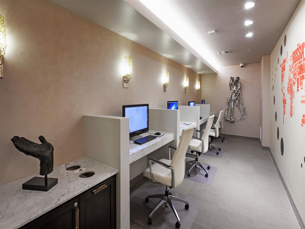 Photos of Terrena Northridge | Apartments in Northridge CA