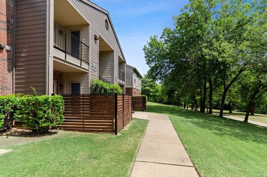 Collin Creek Apartments in Plano, TX