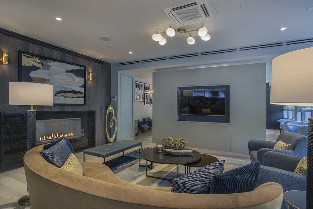 The Metro White Plains NY Club Lounge