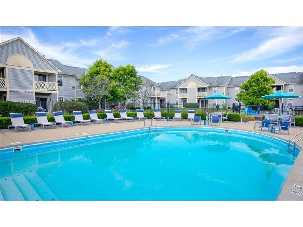 Perimeter Lakes Apartments, 6146 Perimeter Lakes Drive, Dublin, OH