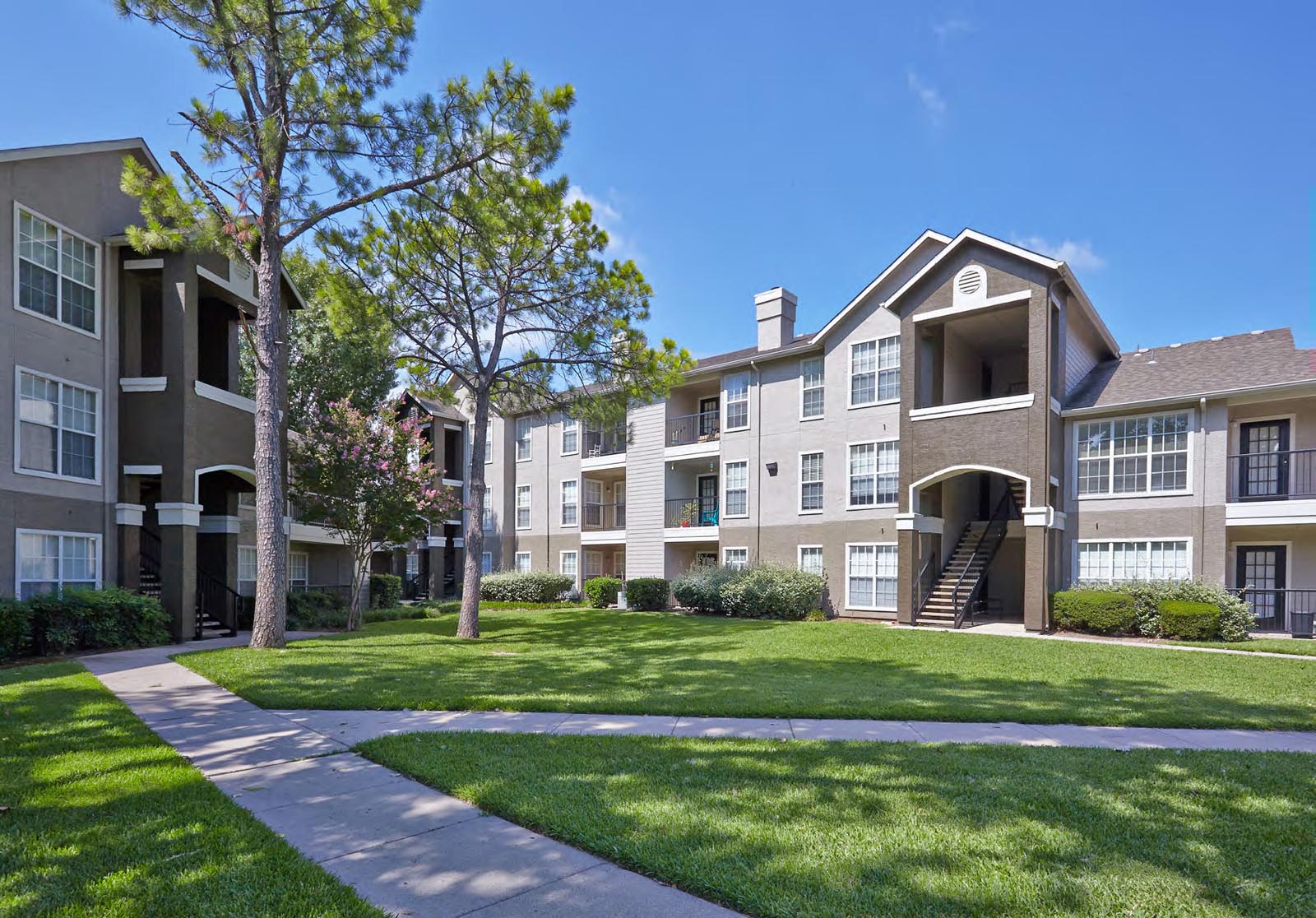 Oak Forest Apartments