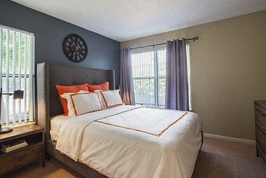 1 Hickory Club Dr 1-2 Beds Apartment for Rent - Photo Gallery 1
