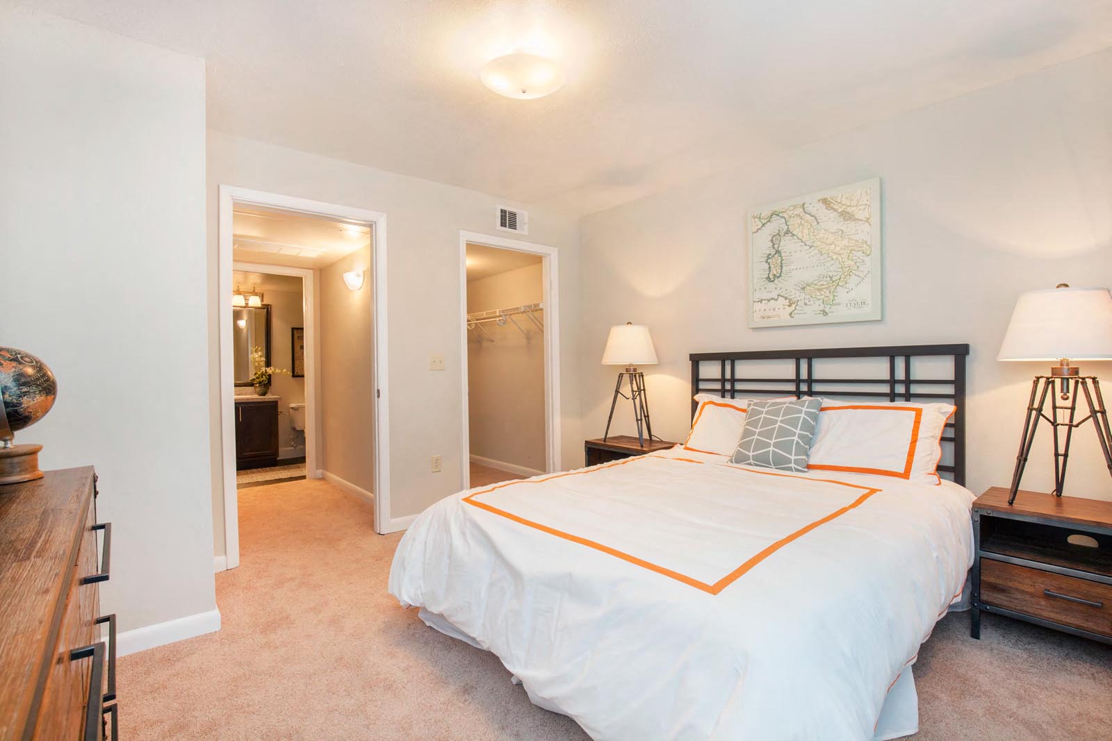 Lake Pointe Apartments