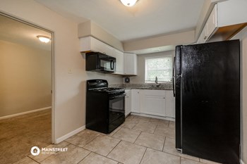 2418 Amesbury Dr 3 Beds House for Rent - Photo Gallery 7