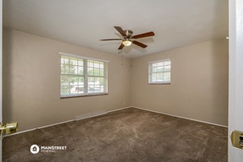 2418 Amesbury Dr 3 Beds House for Rent - Photo Gallery 9
