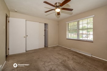 2418 Amesbury Dr 3 Beds House for Rent - Photo Gallery 10