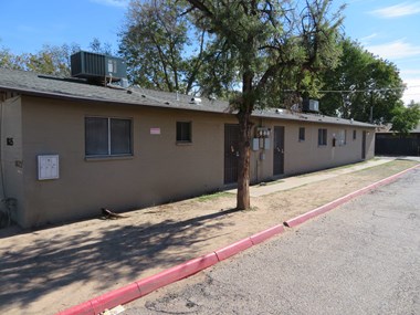 1625 & 1627 W. Desert Cove 2 Beds Apartment for Rent Photo Gallery 1