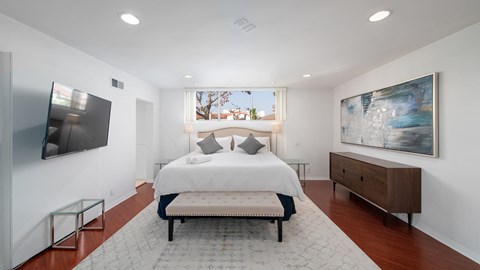 223 Lasky Dr / 9904-9922 Robbins Dr 2-3 Beds Apartment, Furnished for Rent - Photo Gallery 11