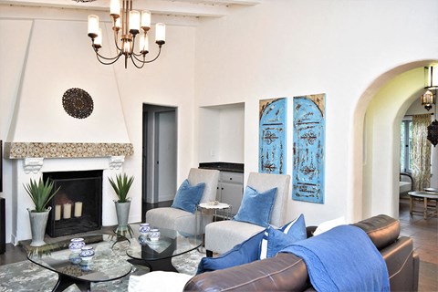 223 Lasky Dr / 9904-9922 Robbins Dr 2-3 Beds Apartment, Furnished for Rent - Photo Gallery 8