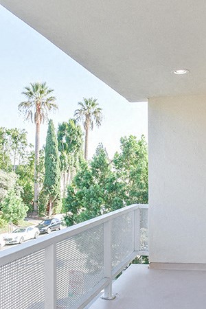 223 Lasky Dr / 9904-9922 Robbins Dr 2-3 Beds Apartment, Furnished for Rent - Photo Gallery