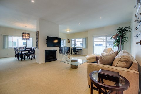 1818 Thayer Avenue 2-4 Beds Apartment, Furnished for Rent - Photo Gallery 15