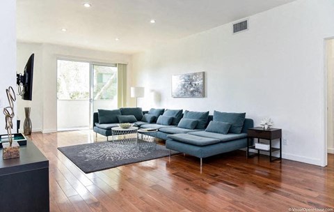 1818 Thayer Avenue 2-4 Beds Apartment, Furnished for Rent - Photo Gallery 13