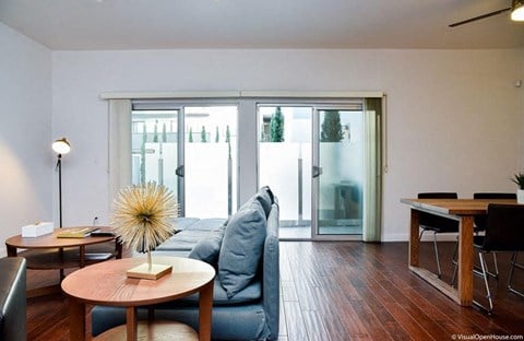 1818 Thayer Avenue 2-4 Beds Apartment, Furnished for Rent - Photo Gallery 11