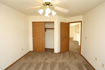 1635 E Inman Pkwy #3 2 Beds Apartment for Rent - Photo Gallery 23