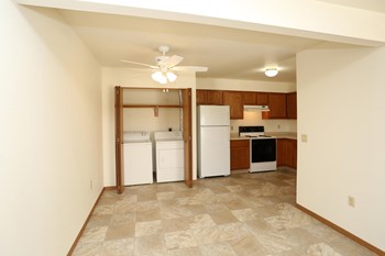 1635 E Inman Pkwy #3 2 Beds Apartment for Rent - Photo Gallery 20