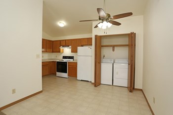 1635 E Inman Pkwy #3 2 Beds Apartment for Rent - Photo Gallery 19