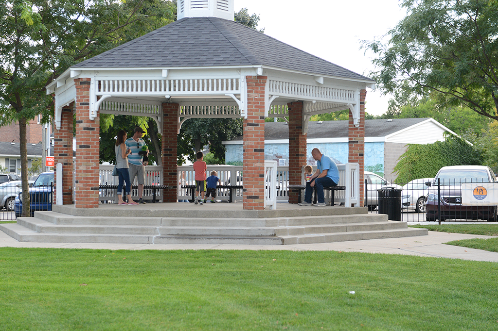 Photos and Video of Abbey Ridge Apartment Homes in Oxford, MI