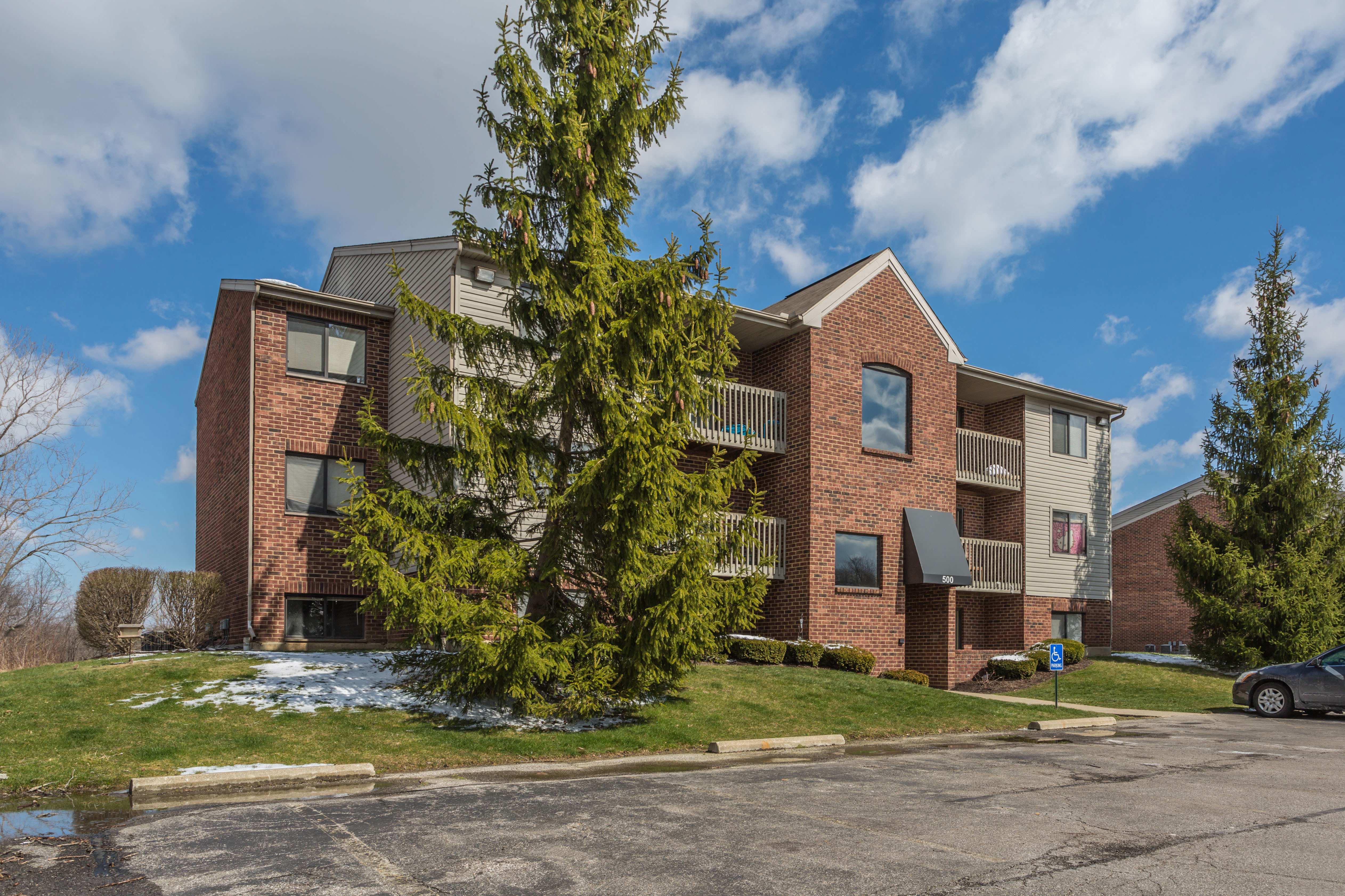 Cedar Wood Apartments 478 E Cook Rd Mansfield Oh Rentcafe