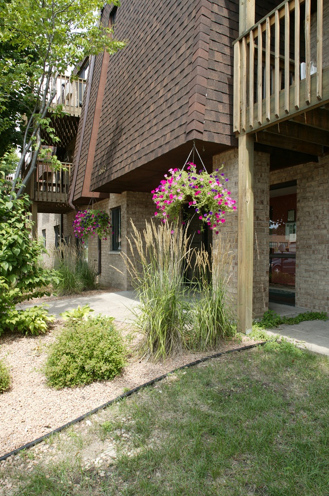 Gentry Apartments, 1343 Gentry Avenue North, Oakdale, MN RentCafe