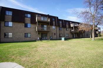 gentry apartments twin cities exterior - Photo Gallery 9