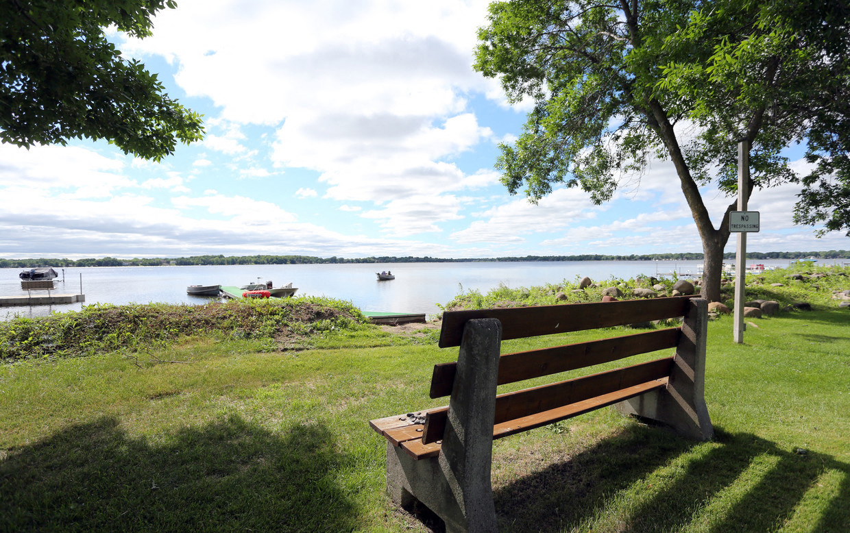 North Shore Apartments