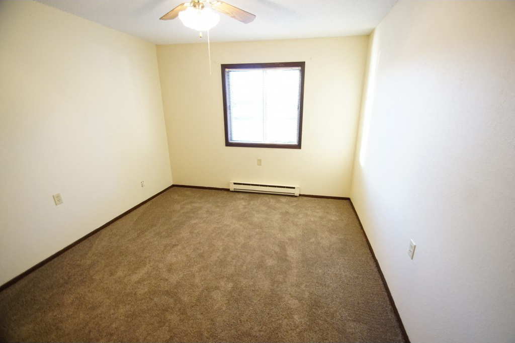 Northern Oaks Apartments home bedroom