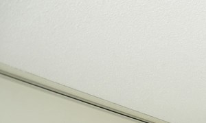 Oakmont Apartments closets