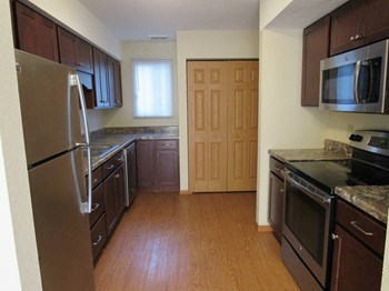 Best 3 Bedroom Apartments In Brooklyn Center Mn From 950 Rentcafe
