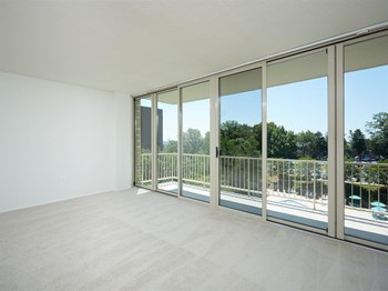 Living Room and Balcony View - Photo Gallery 19