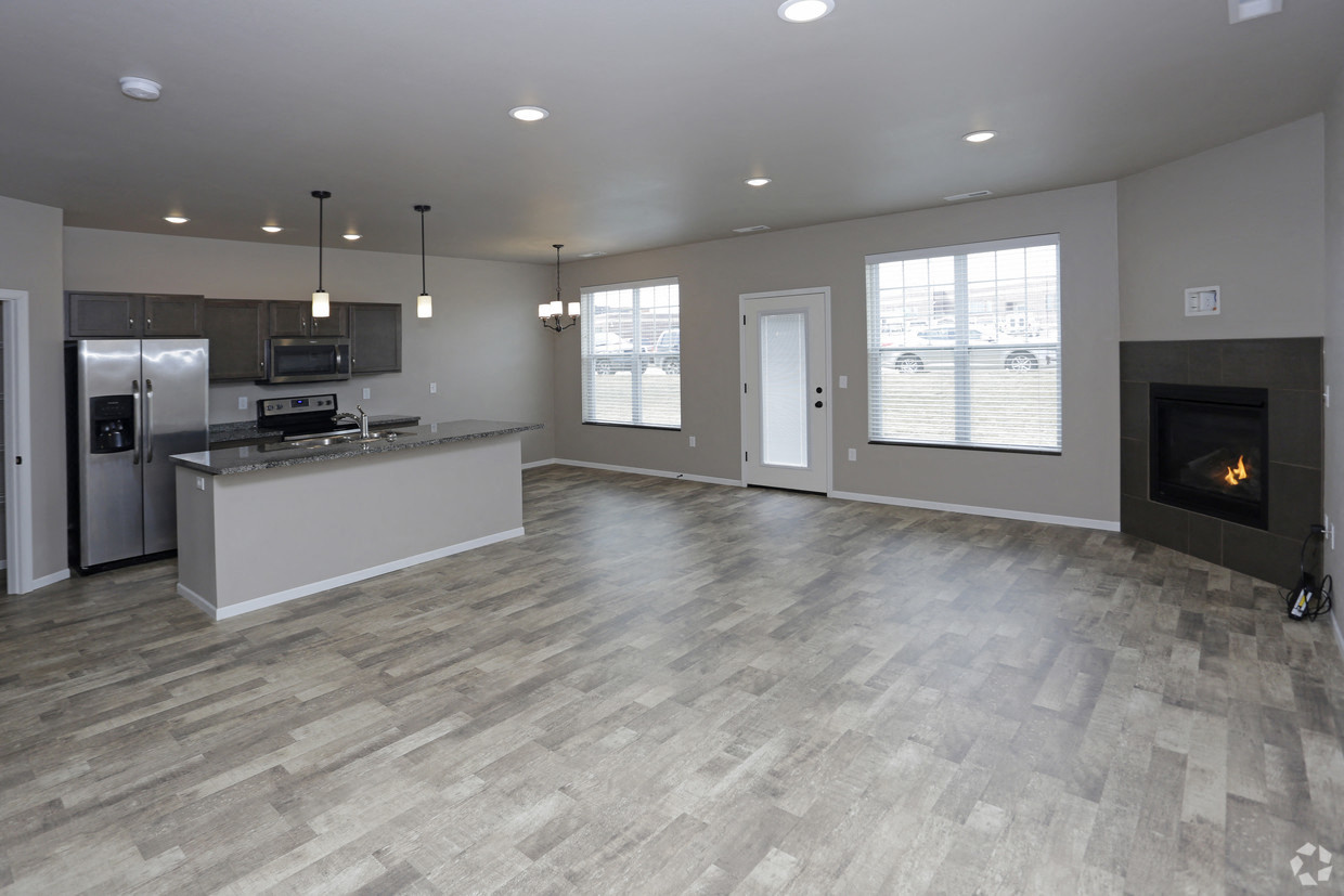 interior of town home, cascades, row home