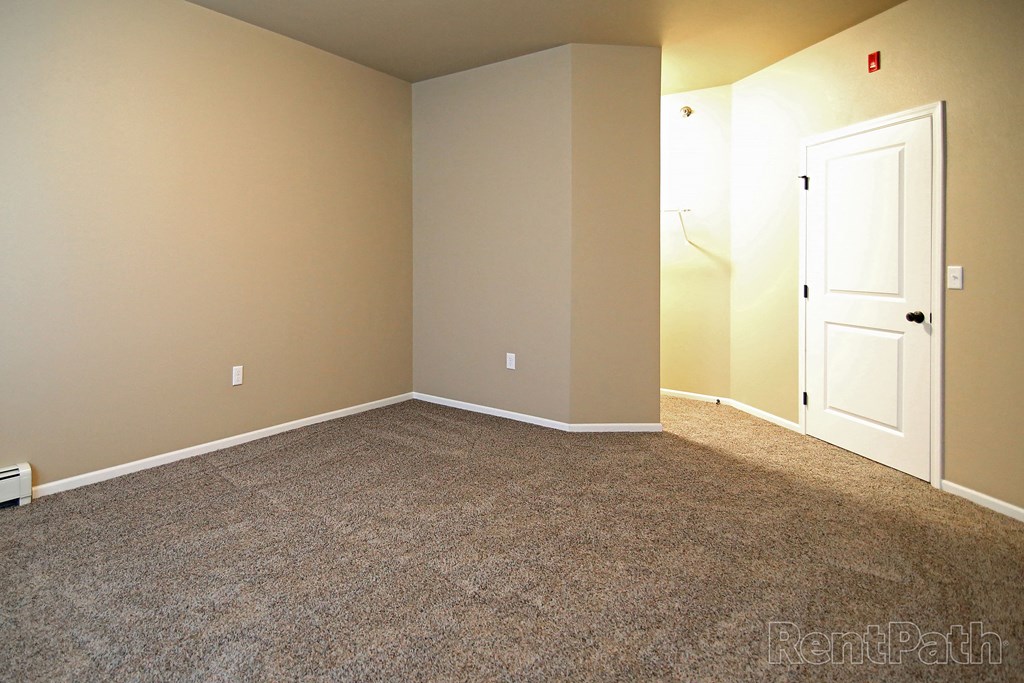 bedroom at Cascades of Mandan, North Dakota