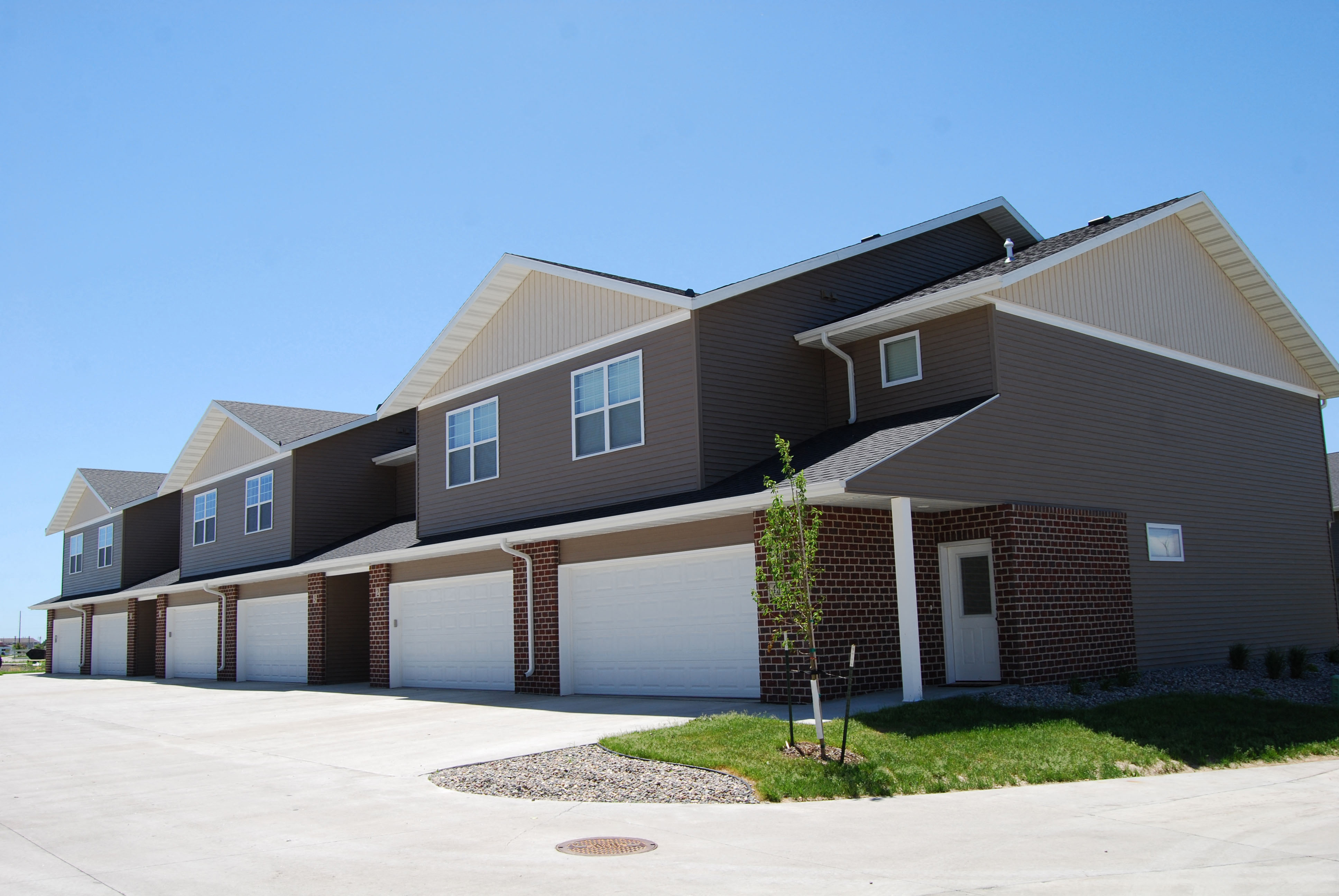 exterior of townhomes, row homes