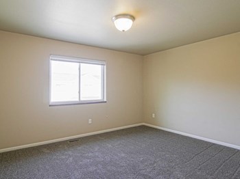 3241 8th St NE, Unit A 3 Beds Townhouse for Rent - Photo Gallery 5