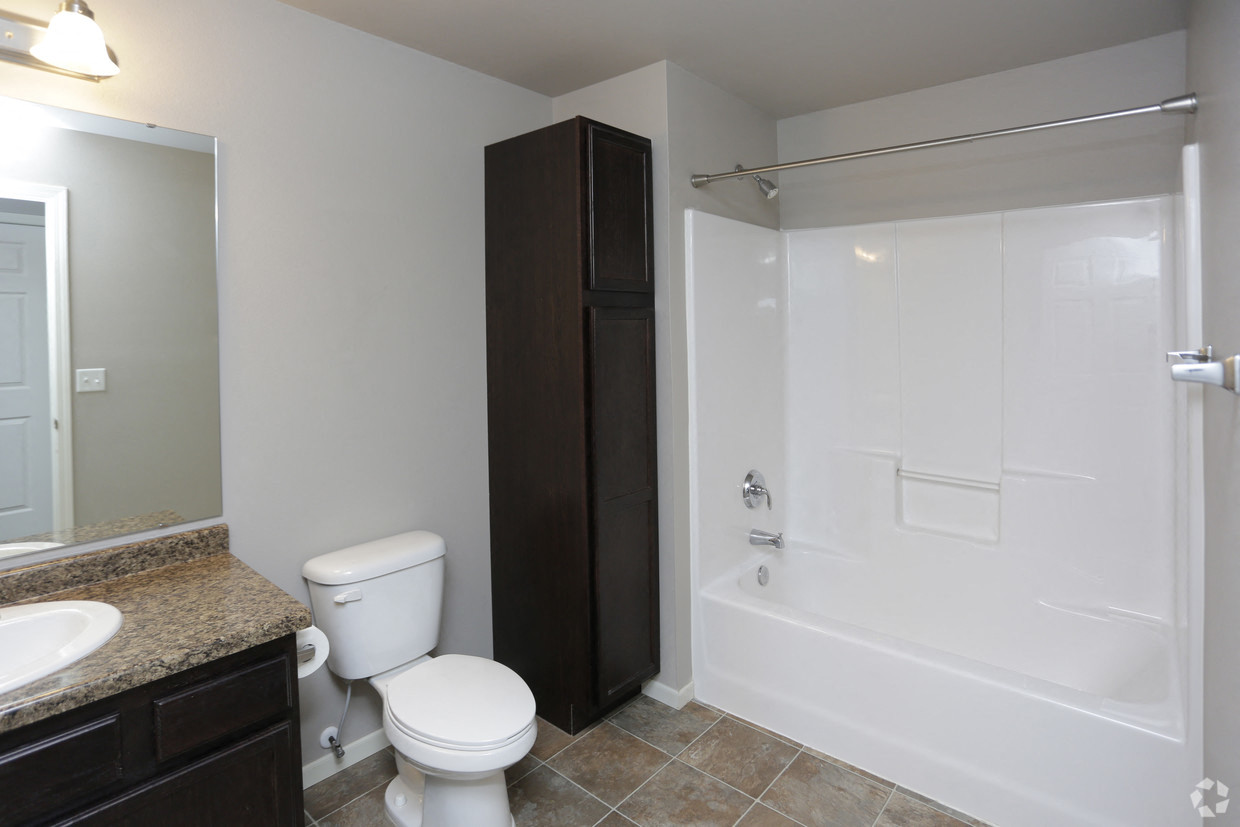 Bathroom at Stonebridge Villas Apartments, Minot