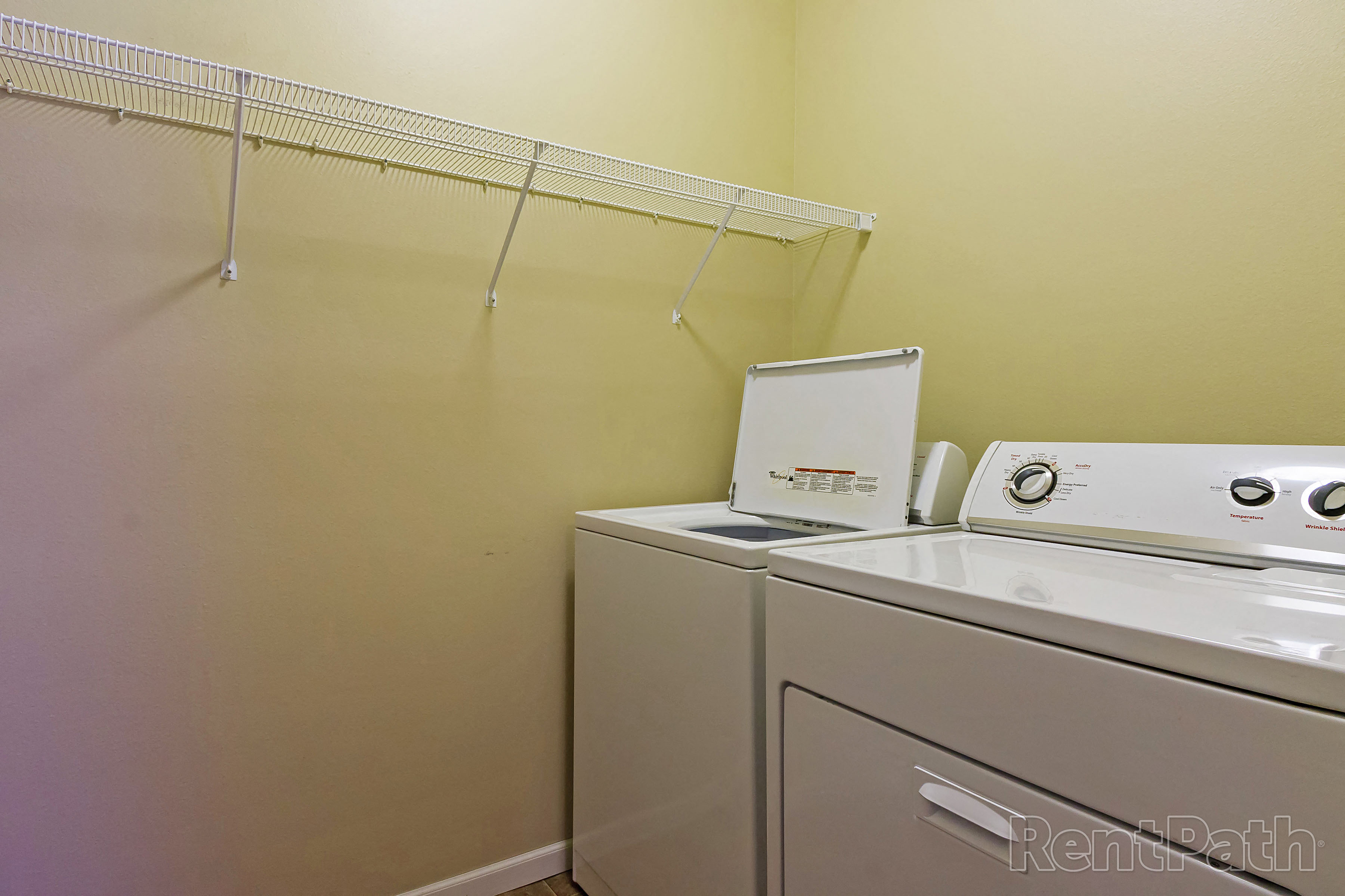 laundry, washer, dryer, laundry room at Stonebridge Villas Apartments, Minot