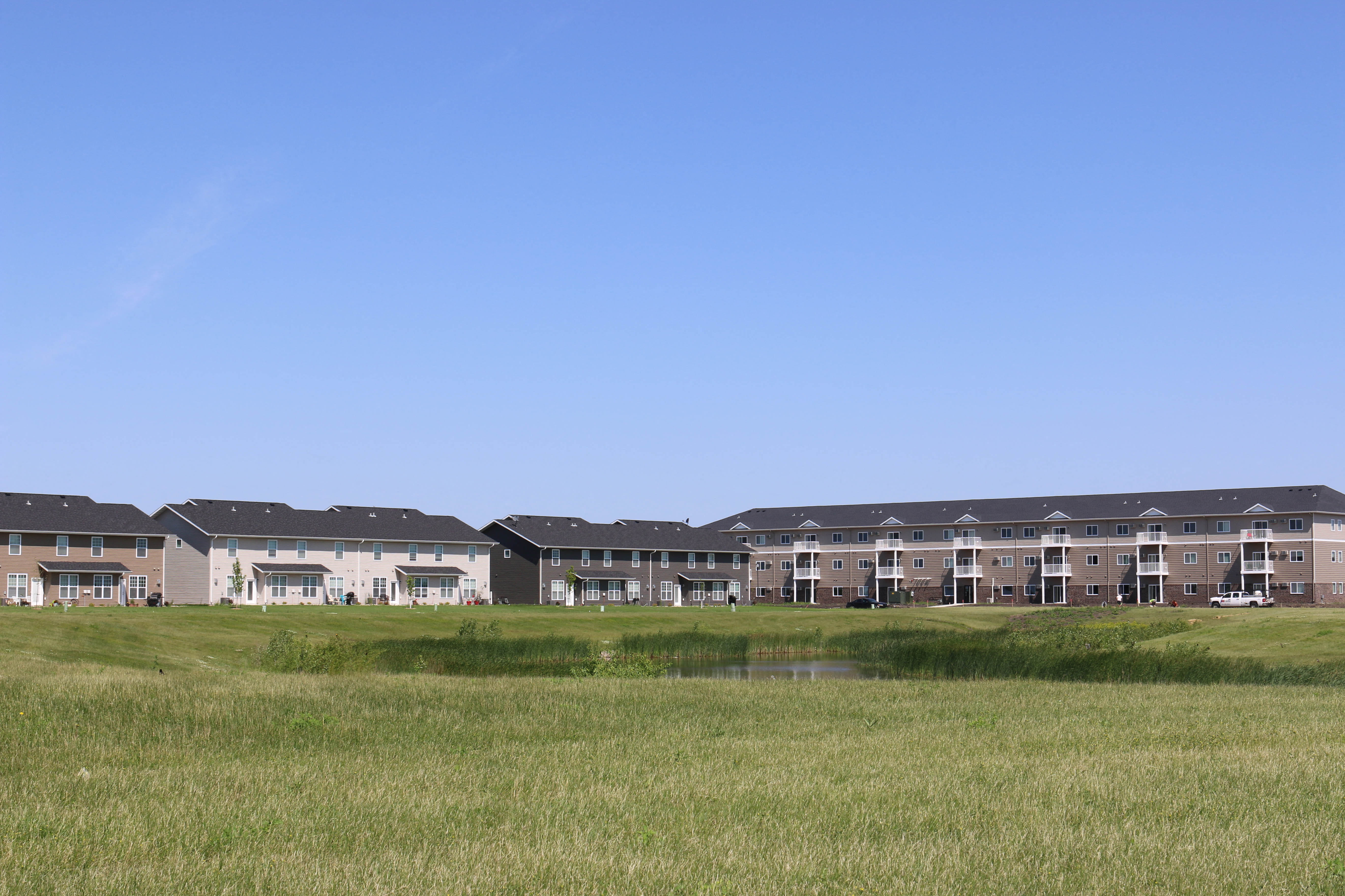 exterior, pond, neighborhood