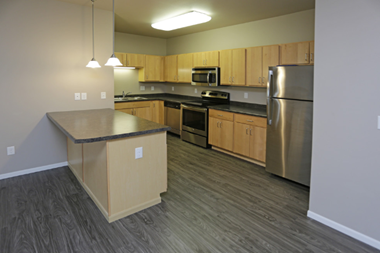 3420-3540 18Th St S 2 Beds Apartment for Rent - Photo Gallery 1