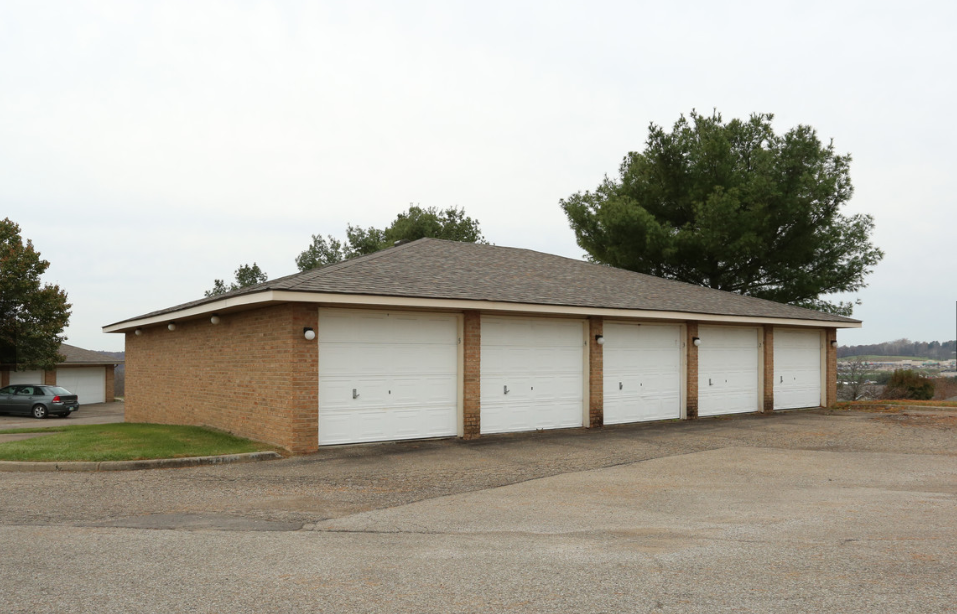 Image of detached garages