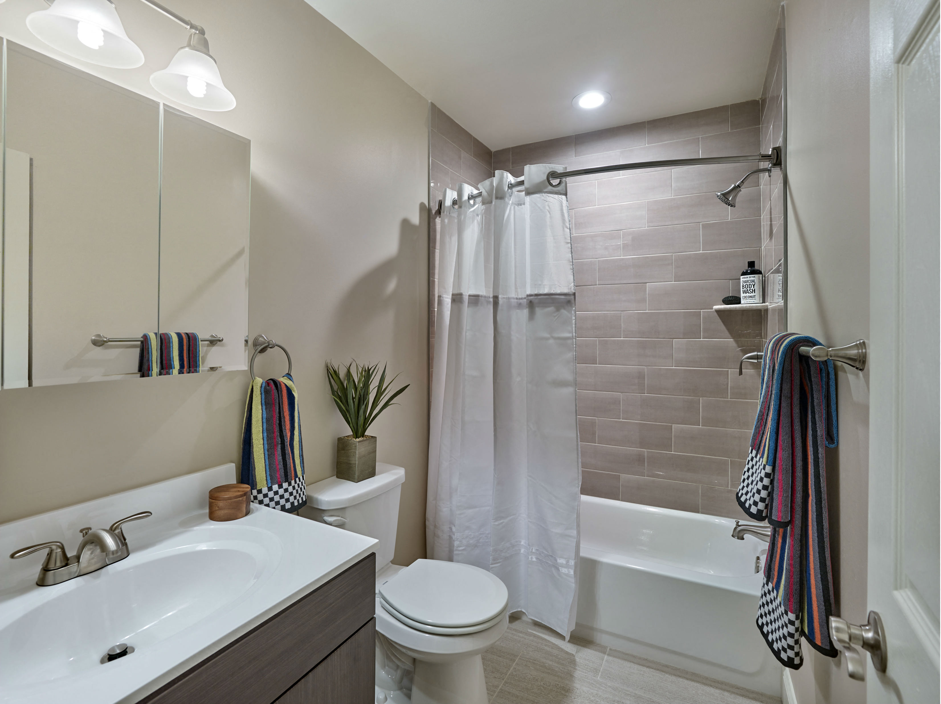 Ranch Style  - Bathroom