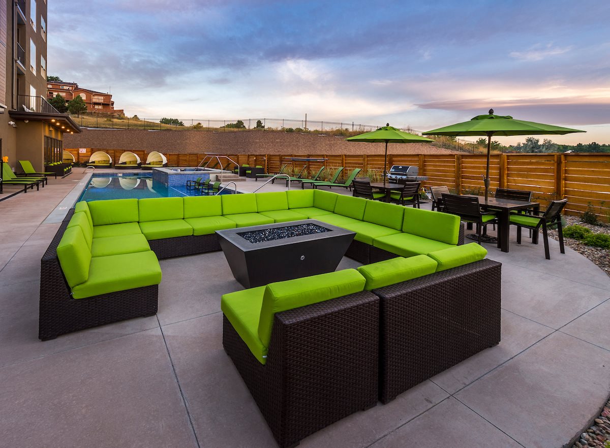 Poolside Lounge at Union West Apartments in Lakewood, CO