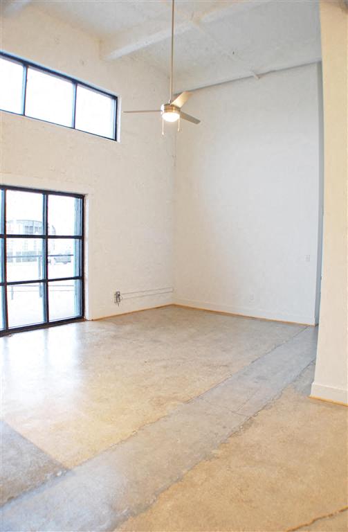 Linde Lofts Living Room