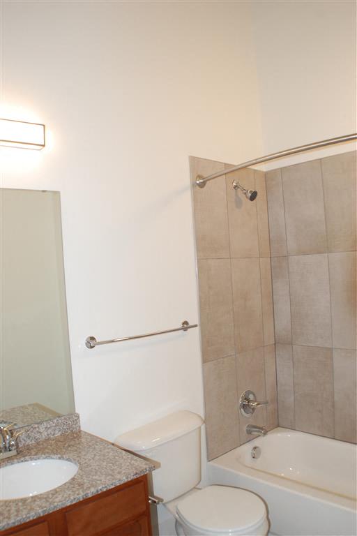 Linde Lofts Bathroom