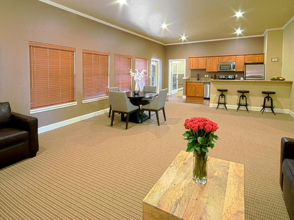 Photos And Video Of Cascade Woods Apartments In Vancouver Wa