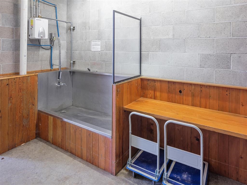 Pet Wash Station at The Emery, Portland, OR 97239