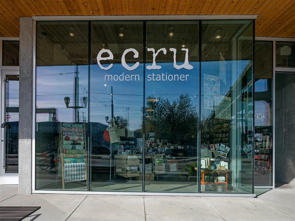 Shopping Options Nearby at The Emery, Oregon