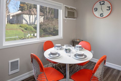 Dining Area at Garden Park, Portland, OR